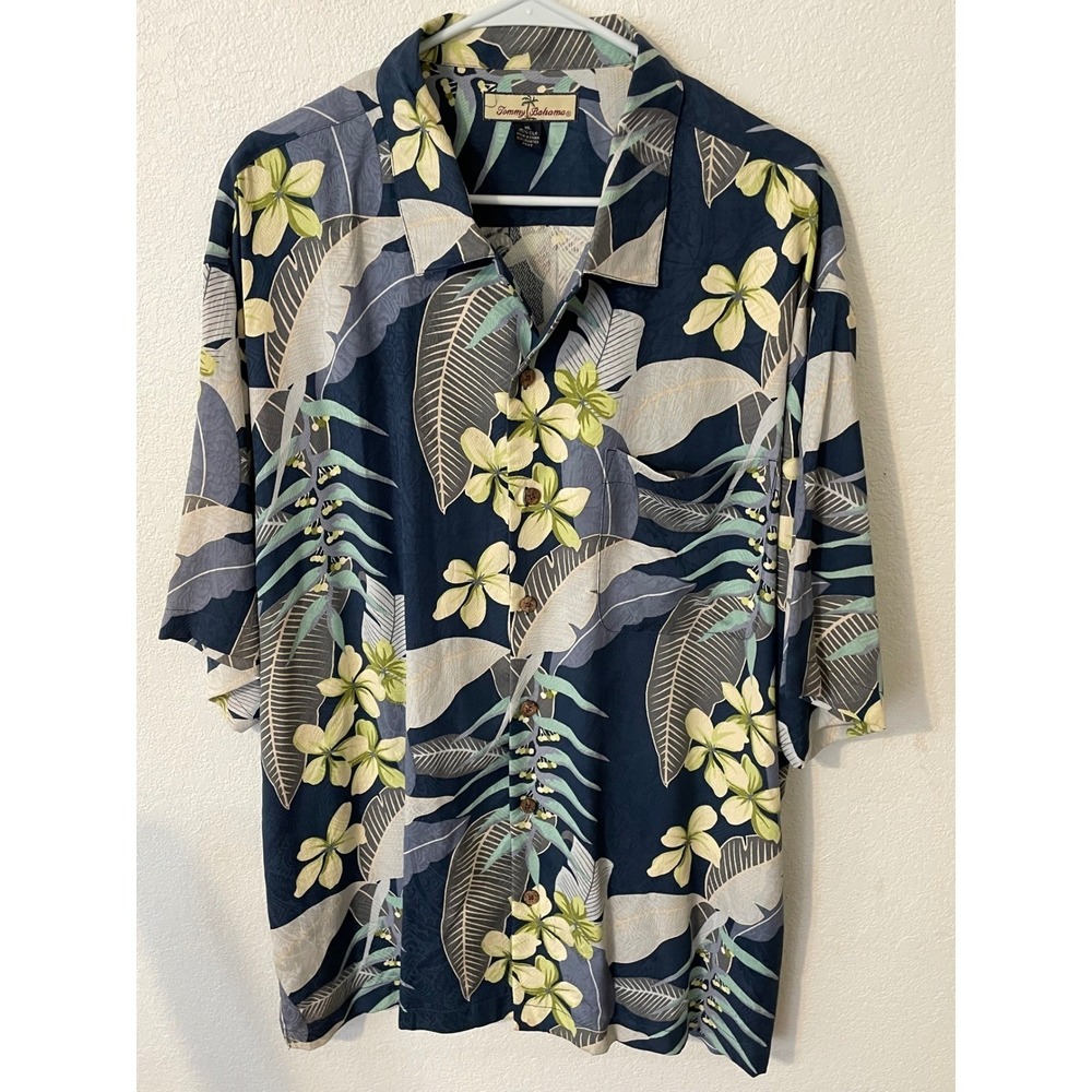 Tommy Bahama Silk Camp Shirt Mens XL Navy Blue Tropical Floral Hawaiin Summer